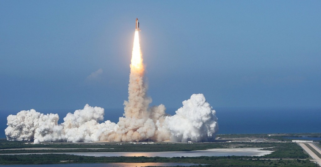 discovery-space-shuttle-1665191_1280
